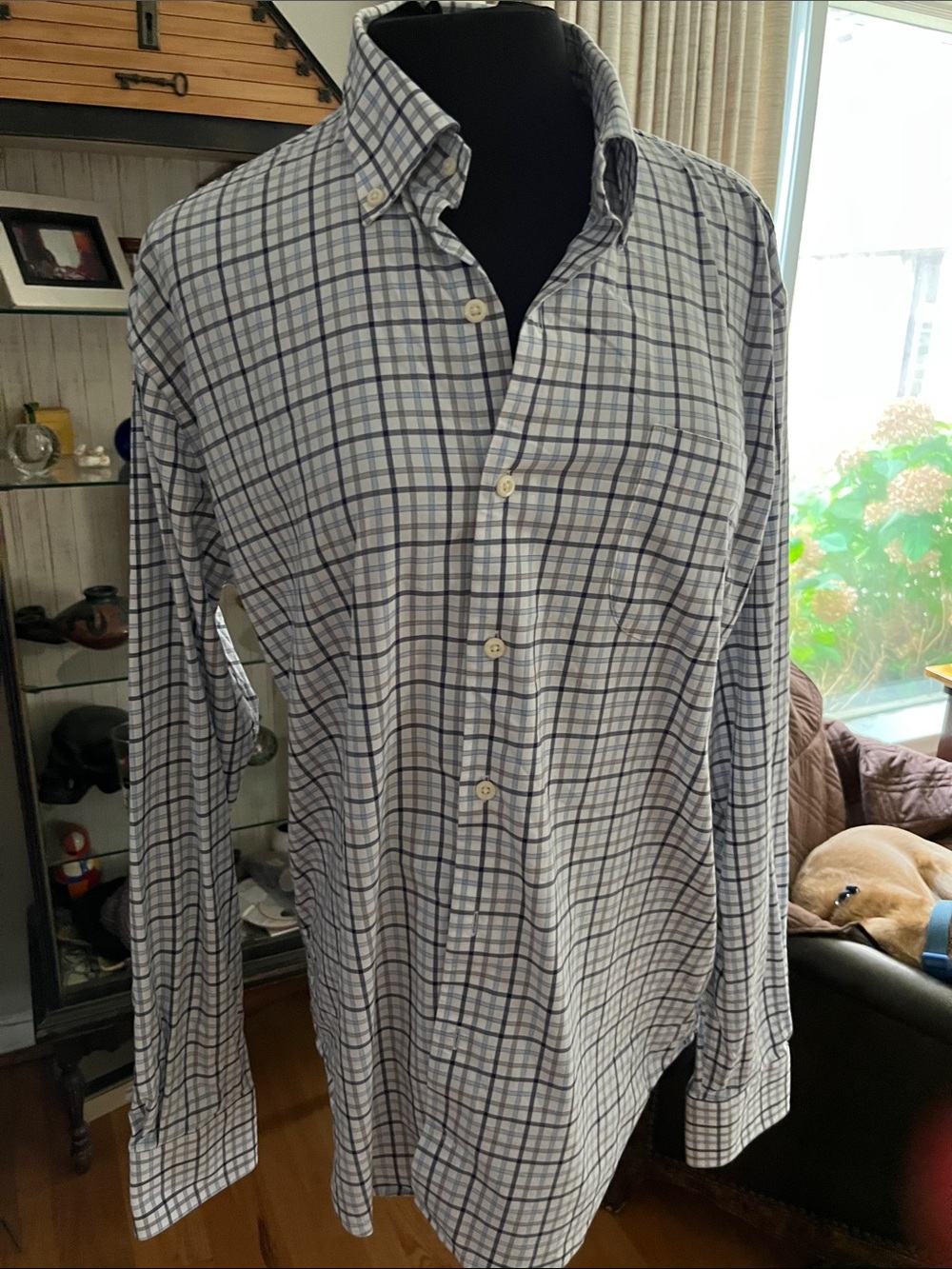 Men's Long-Sleeve Button-Up Plaid Shirt in White & Blue